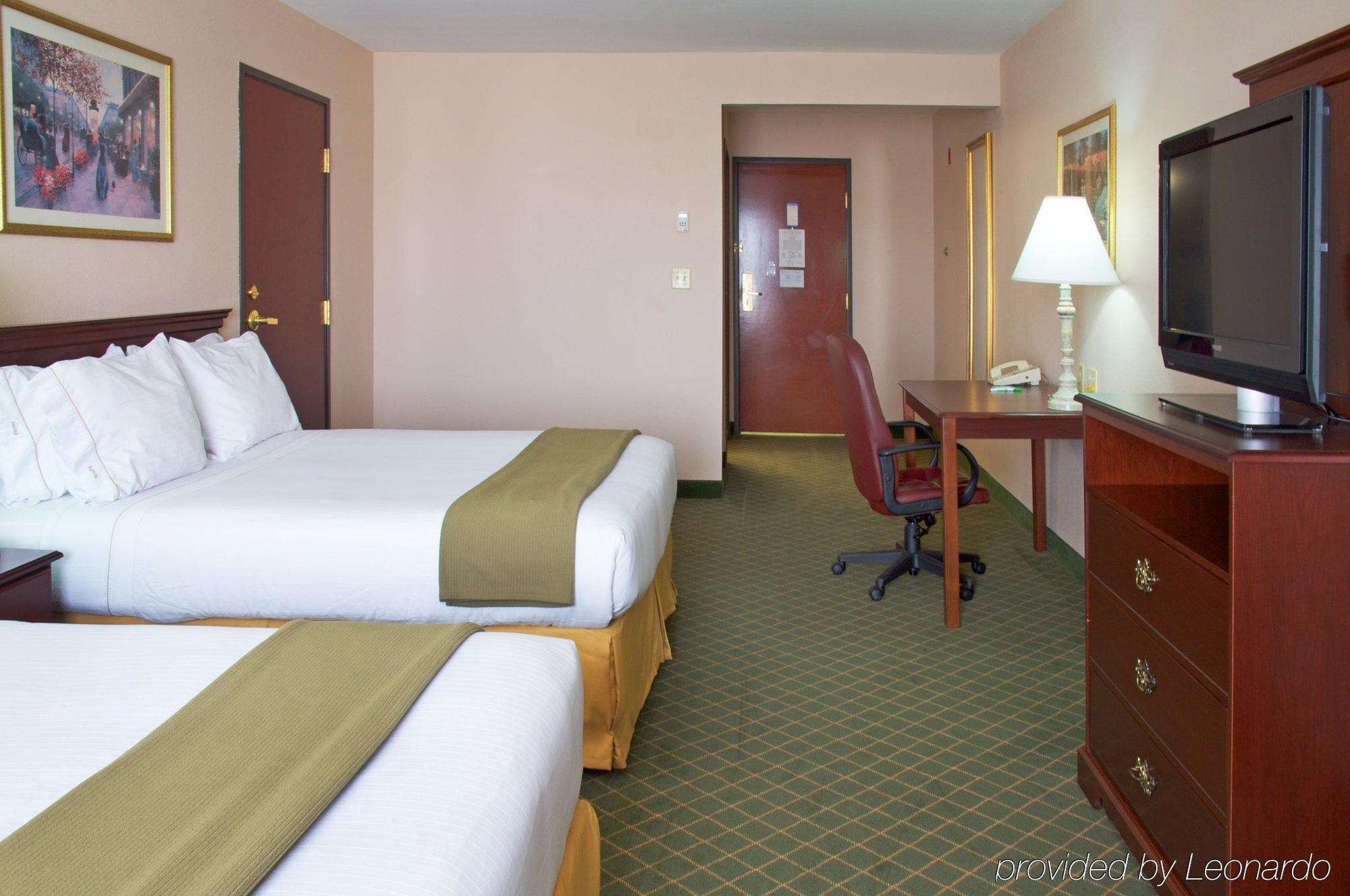 Holiday Inn Express Hotel & Suites Livingston Szoba fotó